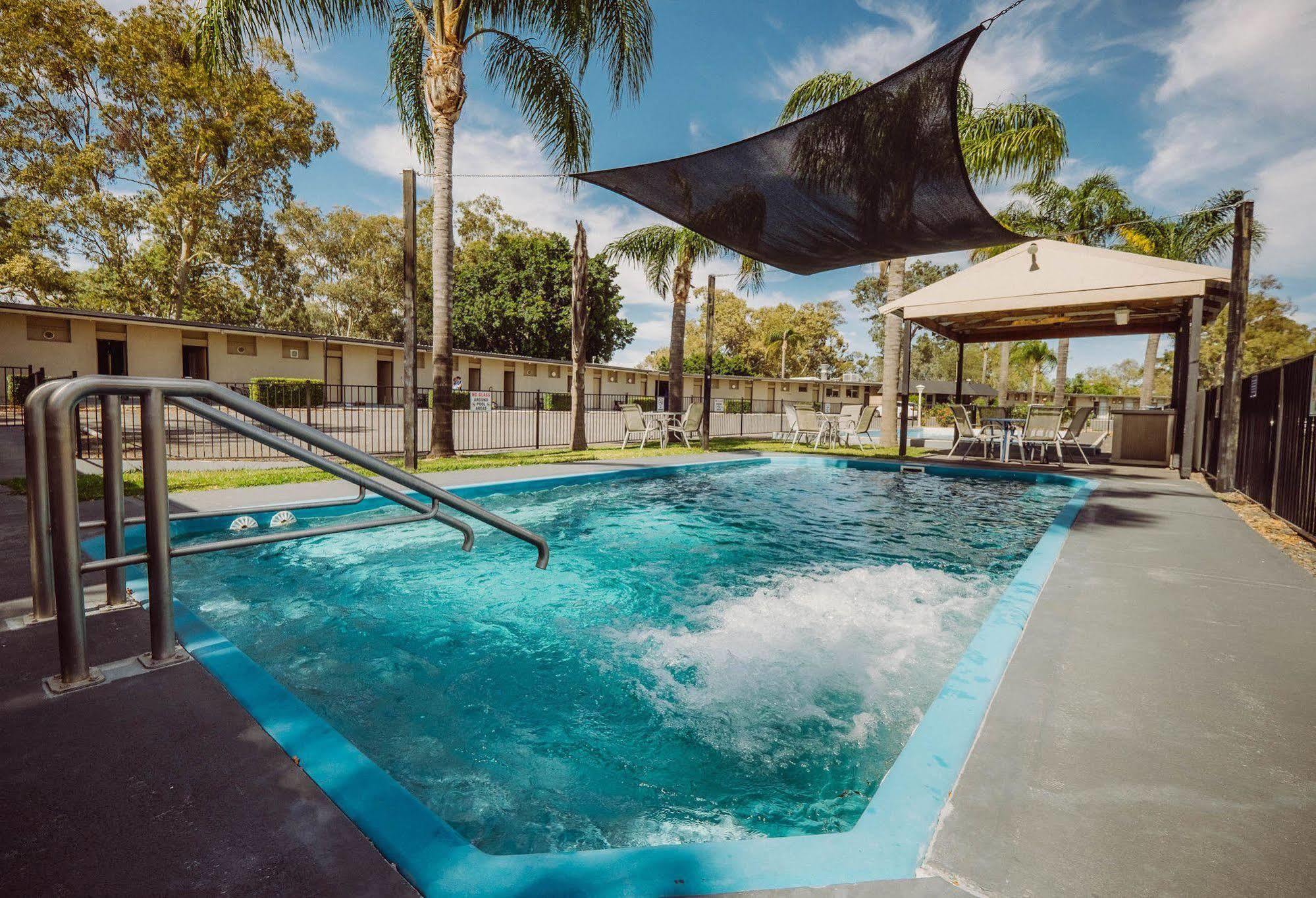 Artesian Spa Motel Moree Exterior photo